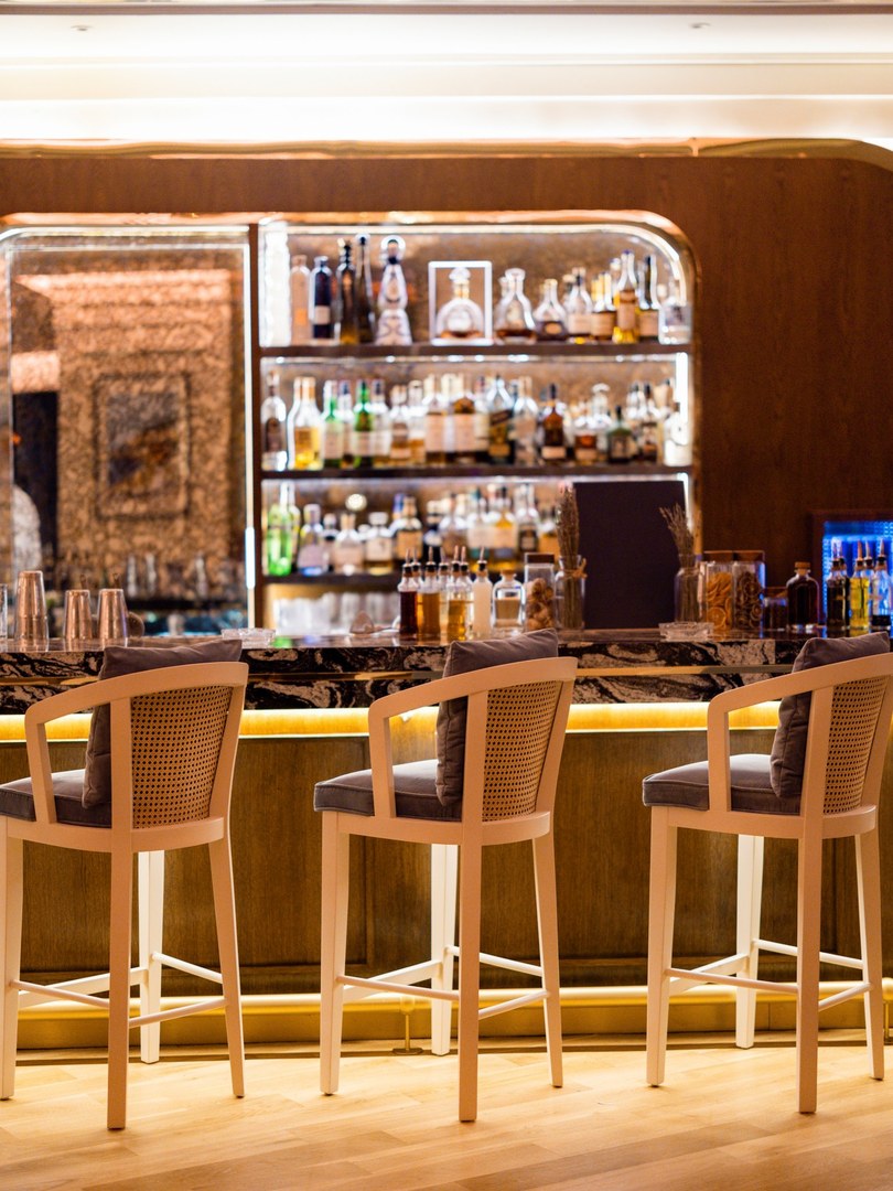The bar at Bagatelle Dubai